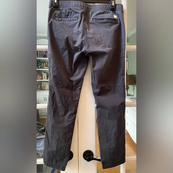 Vuori Charcoal Ripstop Pants Size Large - Picture 6 of 8